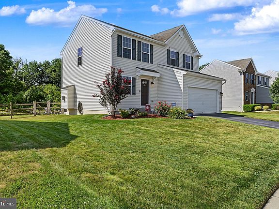 2nd image of 837 Coldwater Dr