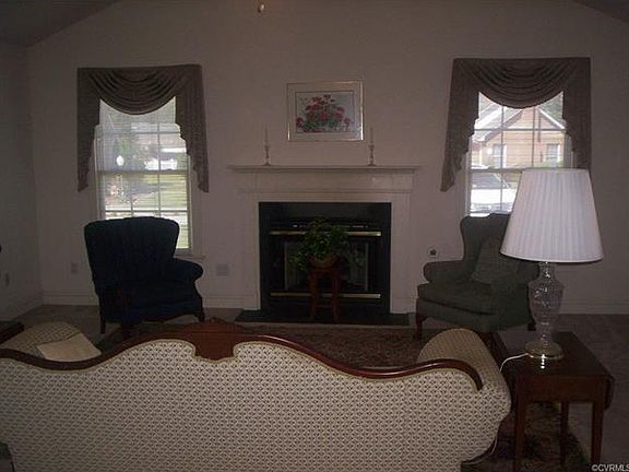 2nd image of 419 Stone Hearth Ct