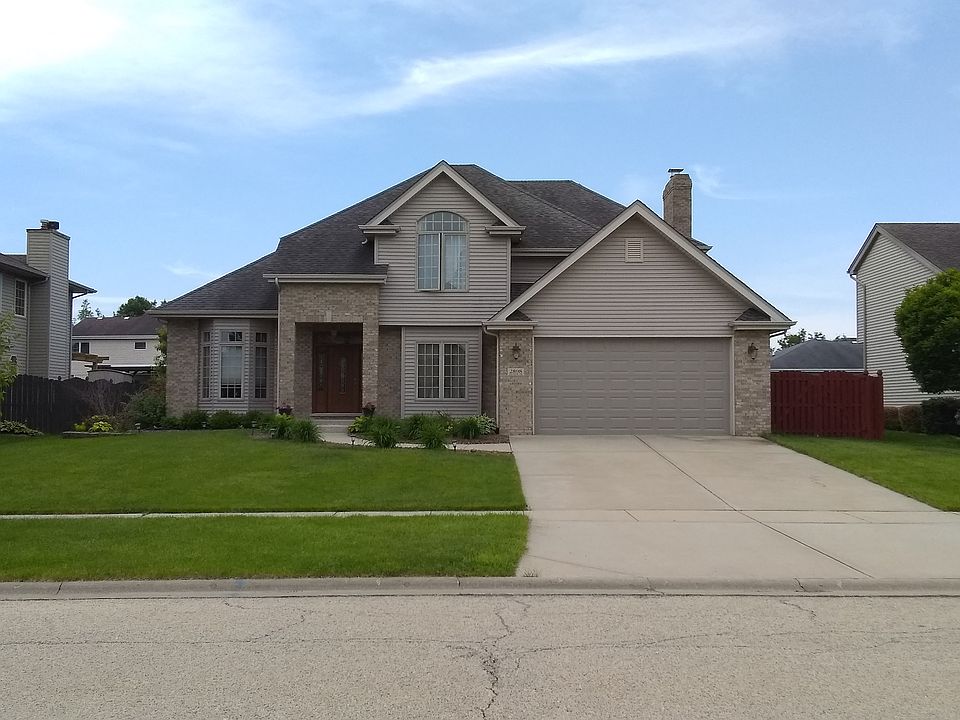1st image of 2898 Sharon Dr