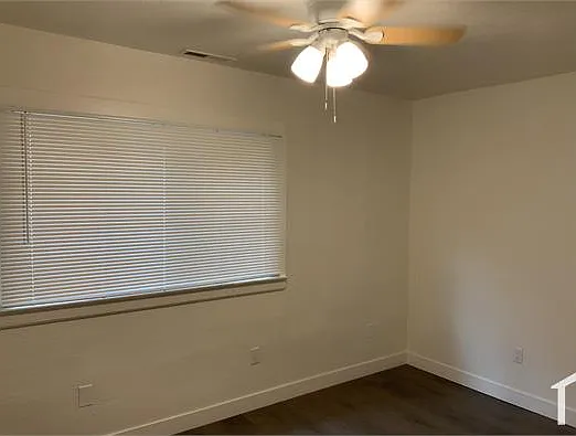 233 Benicia Rd — Photo 11