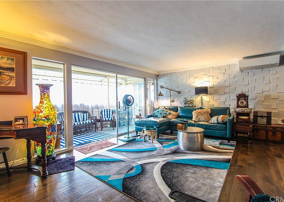 1st image of 13400 Del Monte Dr APT 1C