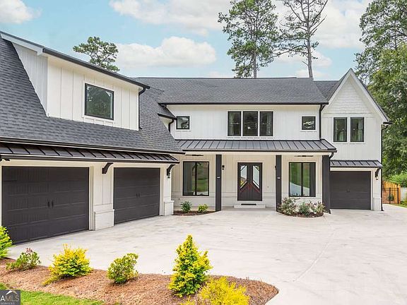 2nd image of 4056 Ashford Dunwoody Rd NE