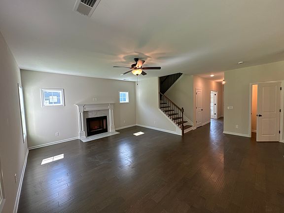4th image of 851 Kilworth Circle #26