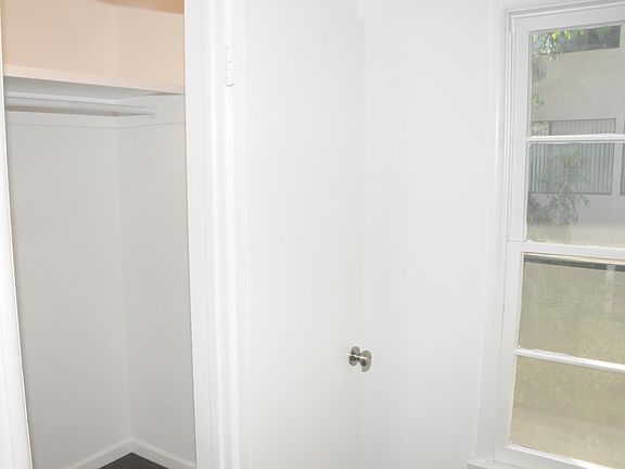 4th image of 1005 N Sweetzer Ave #20