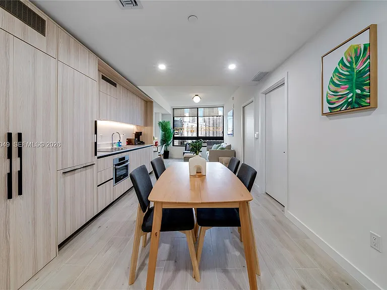 225 N Miami Ave #1707 — Photo 11
