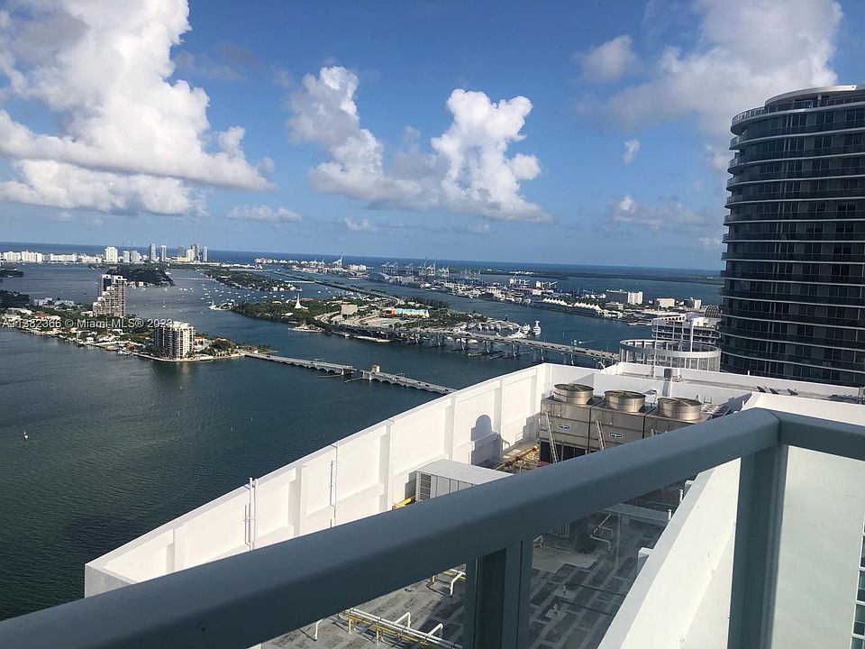 1st image of 1900 N Bayshore Dr APT 4505