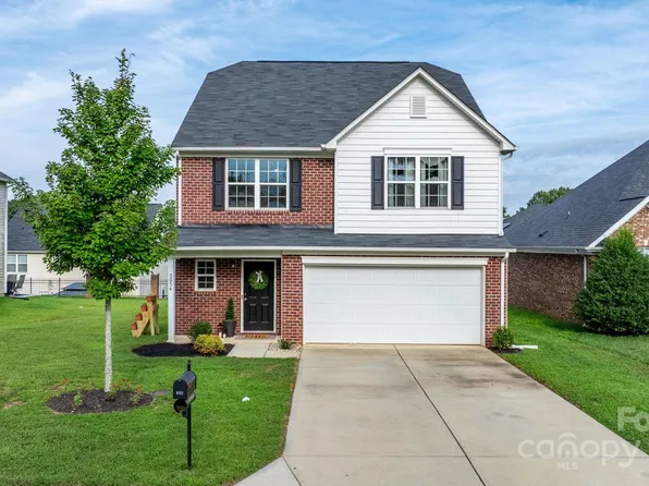 5054 Ashley Place Dr, Bessemer City, NC 28016