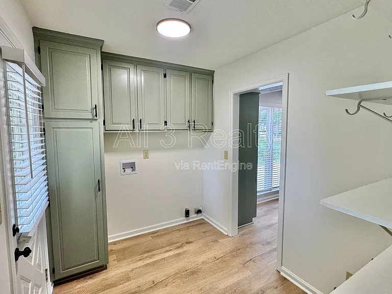713 Dubuque Dr — Photo 17
