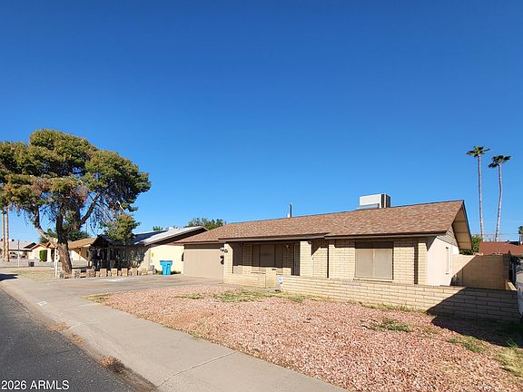 3rd image of 3812 W BARBARA Avenue