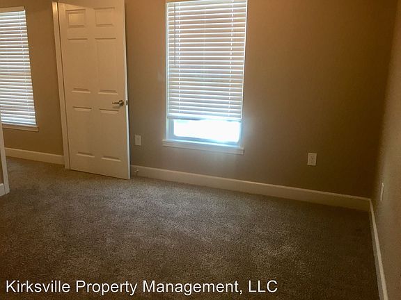 5th image of 701 W Fillmore St APT 1