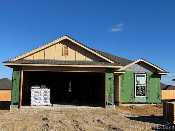 213 S 26th St, Collinsville, OK 74021