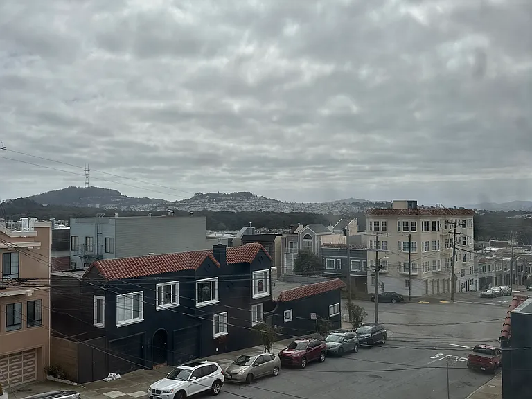 41st Ave — Photo 3