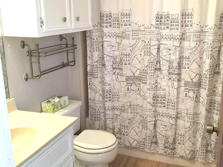 202 Bent Creek Cir S — Photo 9