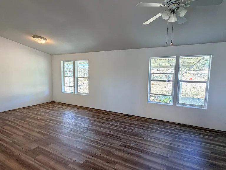 25120 Charina Rd — Photo 15