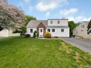 39 Prospect St, Caldwell, NJ 07006