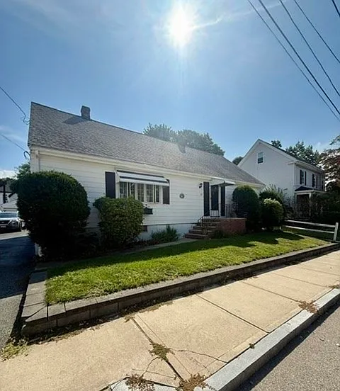 2 bed, 1.5 bath, 1000 sqft, $2,700 — Photo 2