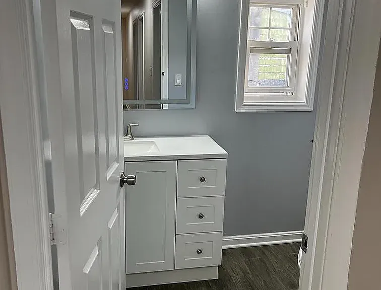 2317 E Fayette St — Photo 15