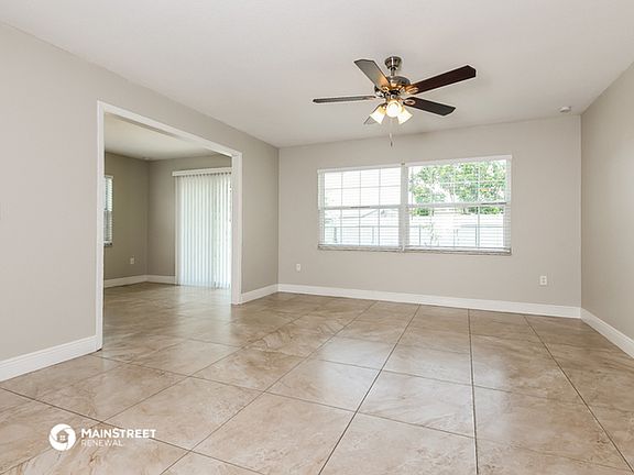 3rd image of 7013 Voltaire Dr