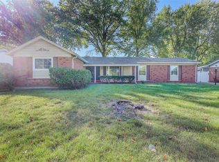 2270 Windsor Dr, Florissant, MO 63033
