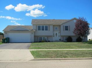 617 Cartwright Trl, McHenry, IL 60050
