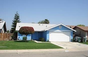 1st image of 2734 N Highland Ct