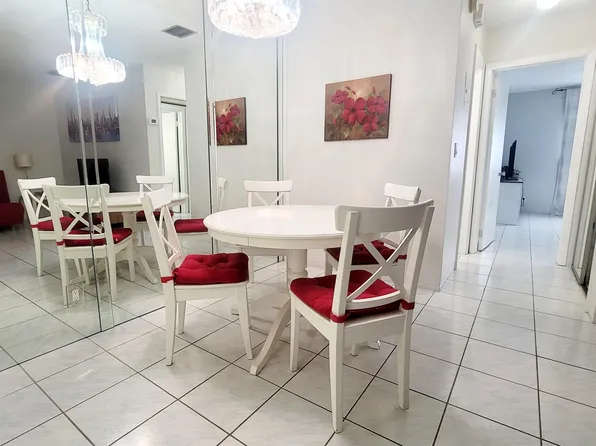 1818 Rodman St APT 2C, Hollywood, FL 33020