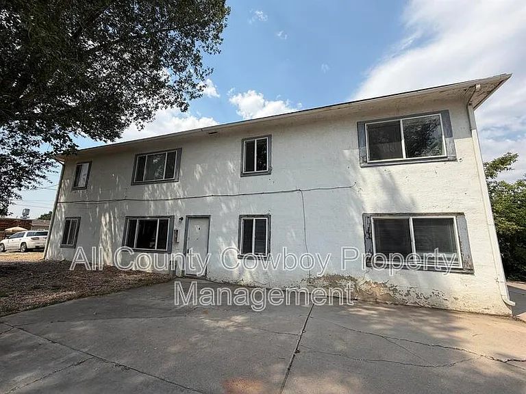 866 N 5th St #4 — Photo 3