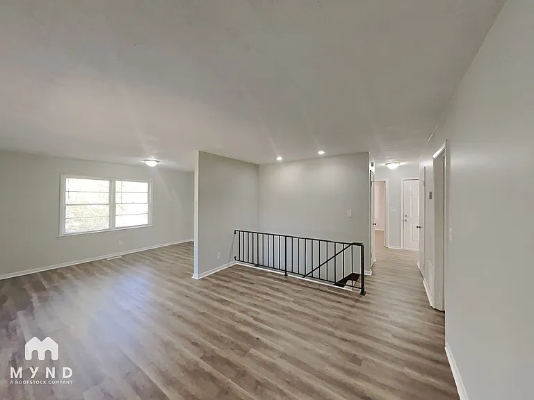 3672 Stanford Cir — Photo 5