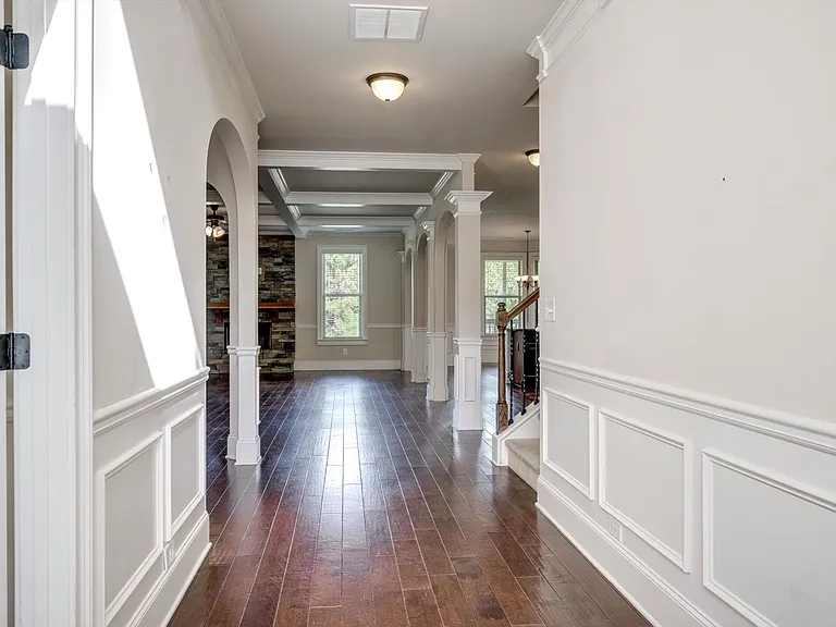 542 Oconee Cir — Photo 4