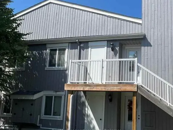 19 Dawson Dr #64, Collingwood, ON L9Y 5B4