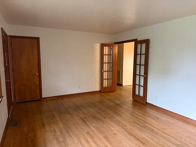 3 bed, 1944 sqft, $1,995 — Photo 3