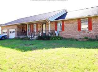 120 Rolling Acres, Winfield, WV 25213