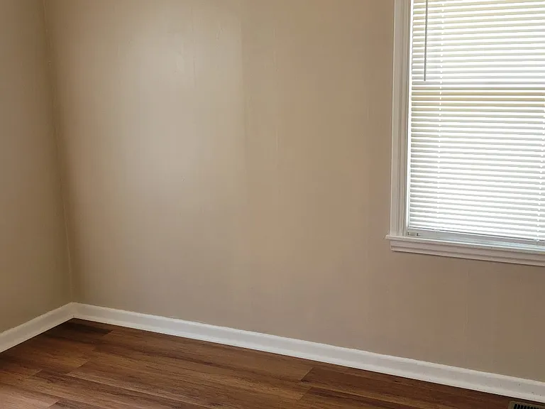 409 S Delaware Ave — Photo 10
