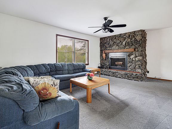 3rd image of 26 Miller Rd