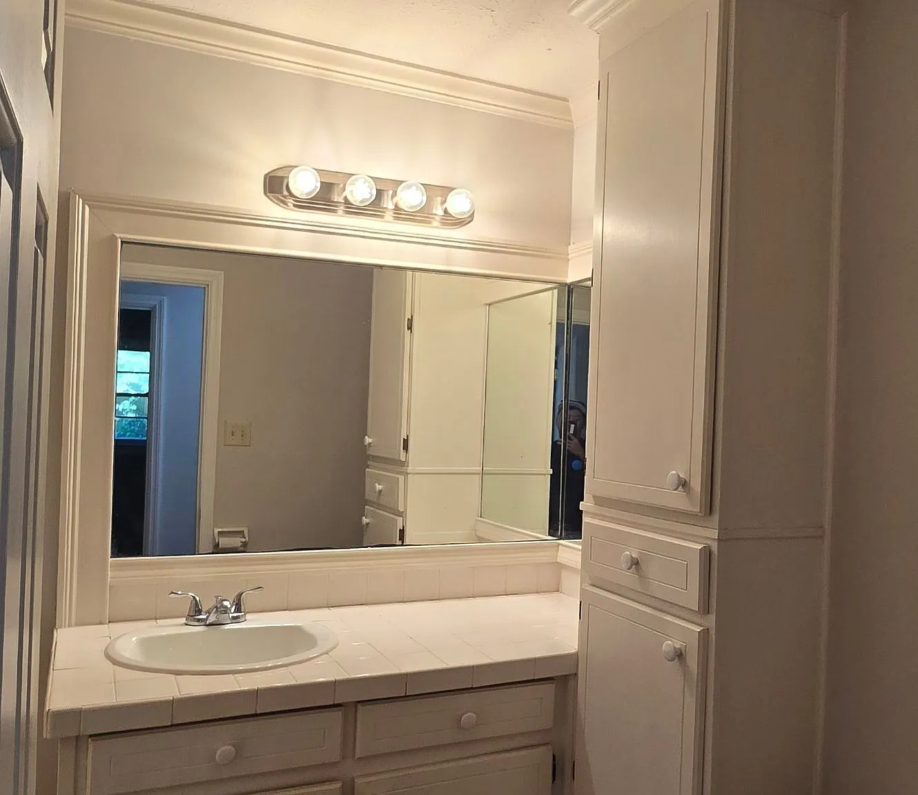 3 bed, 1438 sqft, $2,300 — Photo 2