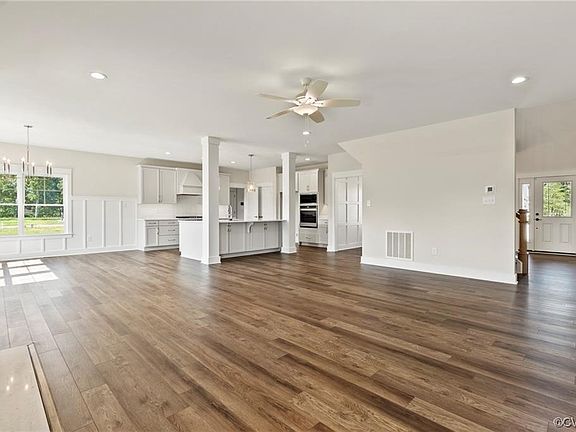 2nd image of 11104 Cliff Park Ct
