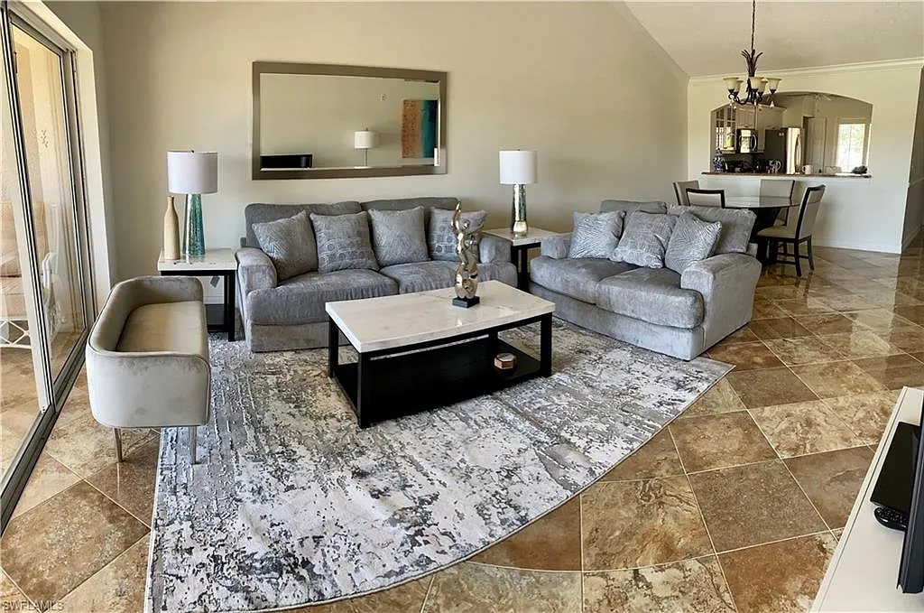 2 bed, 2.0 bath, 1308 sqft, $1,600 — Photo 3