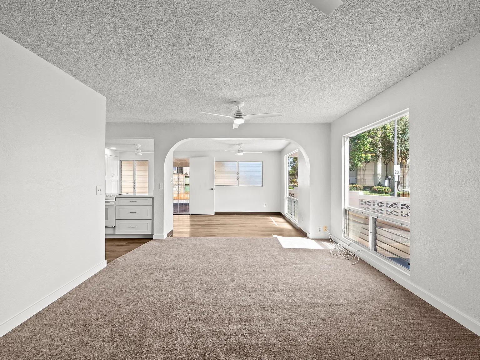 4 bed, 1476 sqft, $3,100 — Photo 4
