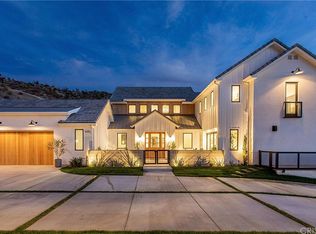 16102 Live Oak Cir, Canyon Country, CA 91387