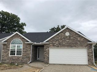 7822 Braeburn Ct, Holland, OH 43528