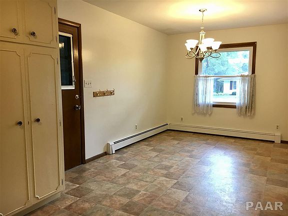 4th image of 213 W Gloria Dr