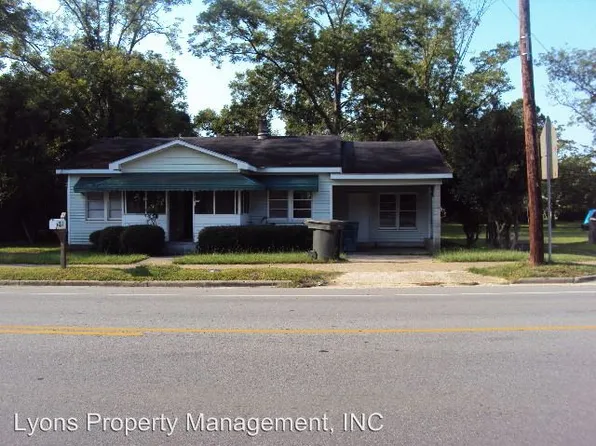 210 E Main St, Hahira, GA 31632