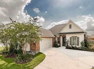 3748 Kingsbarns Dr, Zachary, LA 70791