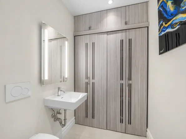 143 Reade Street image 27 of 29