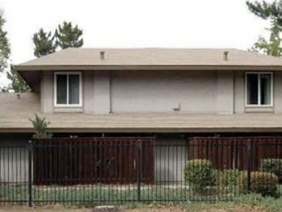 2nd image of 2097 Olivera Rd APT C