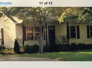 10502 Meadowview Dr, Fredericksburg, VA 22408