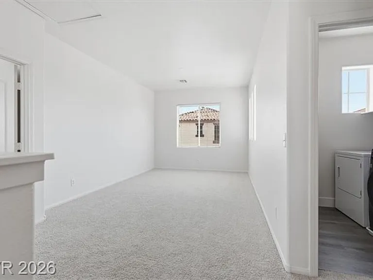 10630 Lessona St — Photo 15