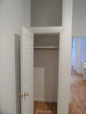 Rented by City Connections Realty | media 11