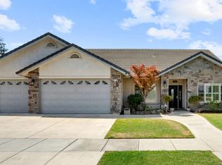 226 E Boesch Dr, Ripon, CA 95366