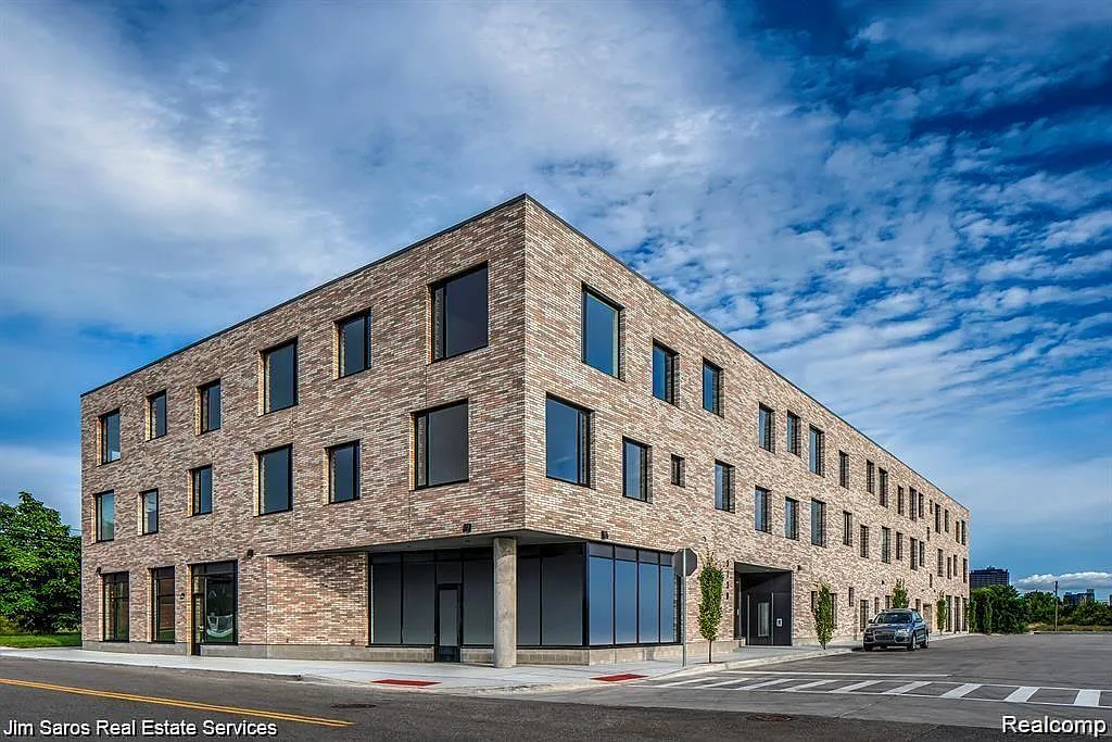 Fourth & Selden — Photo 1